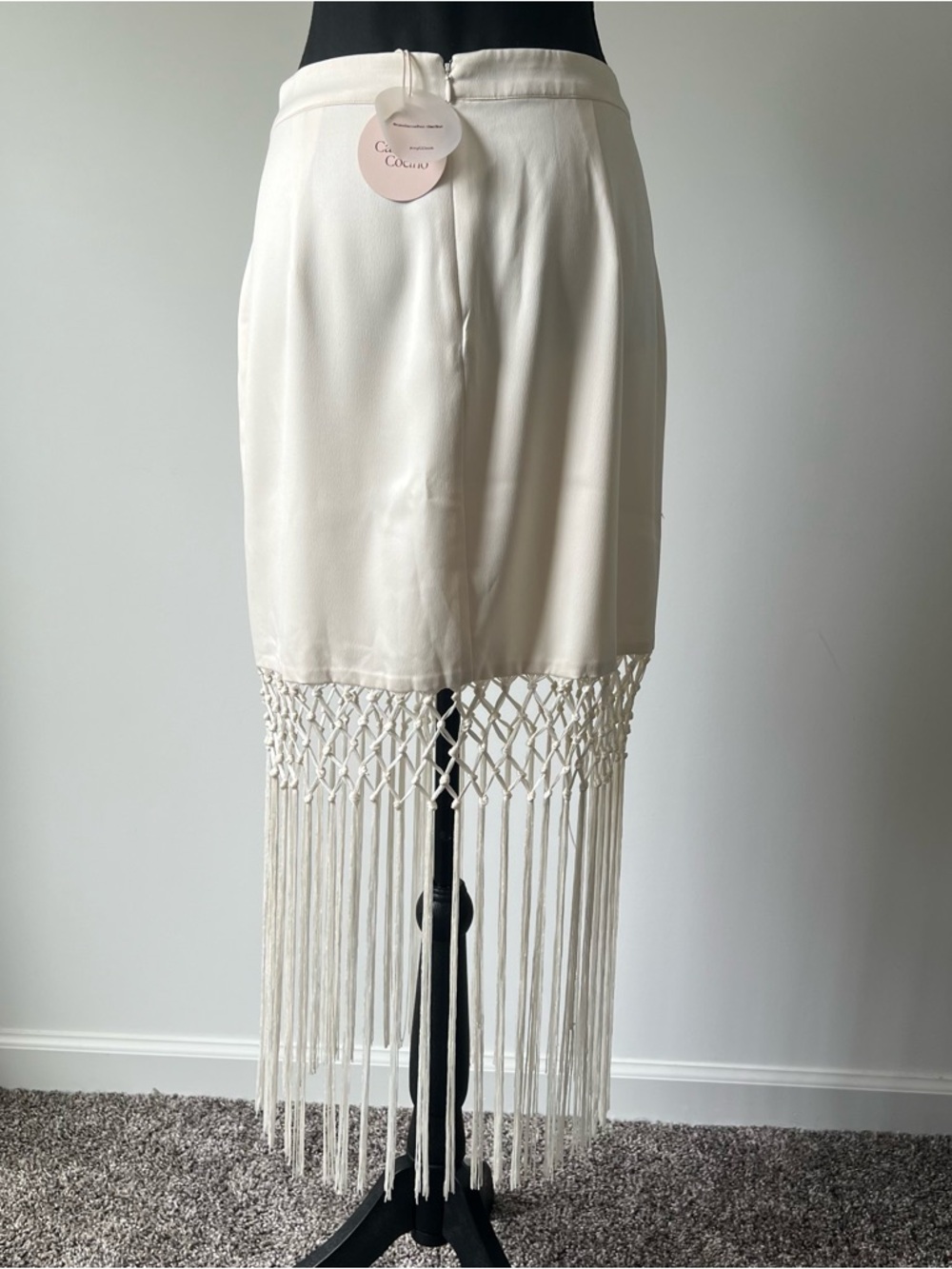 Camila Coelho Mora Fringe Mini Skirt Pearl White Satin NWT XL Festival - Picture 4 of 9